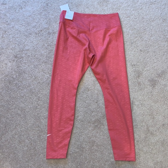 New with tags Nike cropped running leggings - Picture 2 of 3